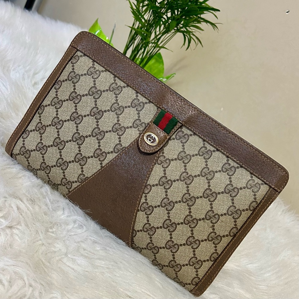 🌸Authentic GUCCI pouch🌸
